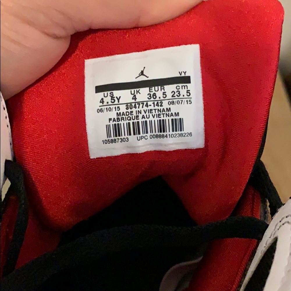 Air Jordan - Picture 4 of 4